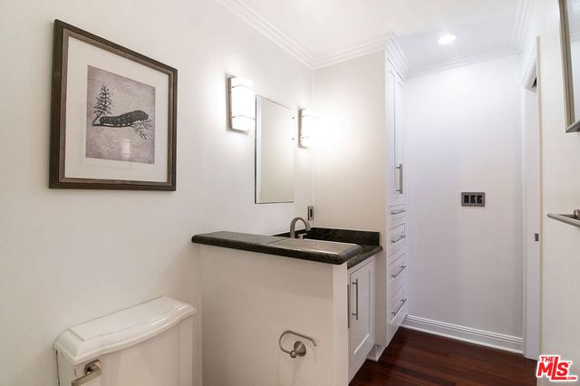 740 N Kings Road 320, West Hollywood, CA 90069