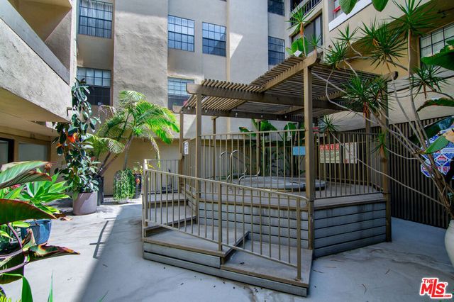 740 N Kings Road 320, West Hollywood, CA 90069