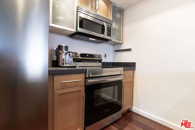 740 N Kings Road 320, West Hollywood, CA 90069