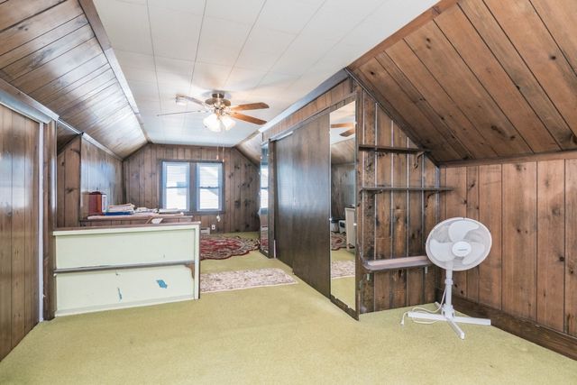 134 Eddywood St, Springfield, MA 01118