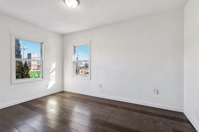 2210 University Avenue, Des Moines, IA 50311