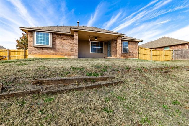 2001 Central Parkway, Norman, OK 73071
