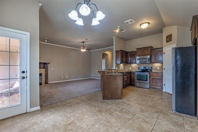 2001 Central Parkway, Norman, OK 73071