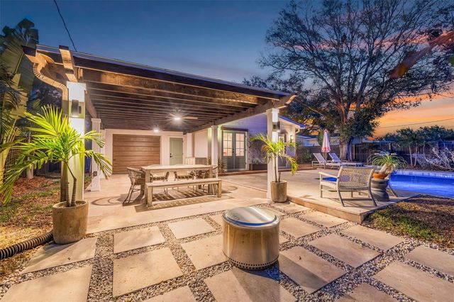 410 35TH AVENUE NE, St Petersburg, FL 33704