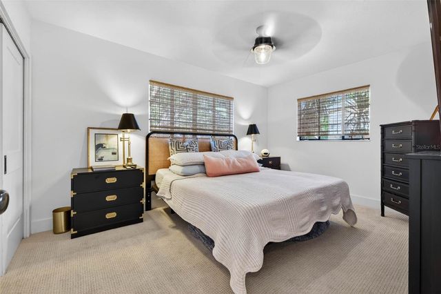 410 35TH AVENUE NE, St Petersburg, FL 33704