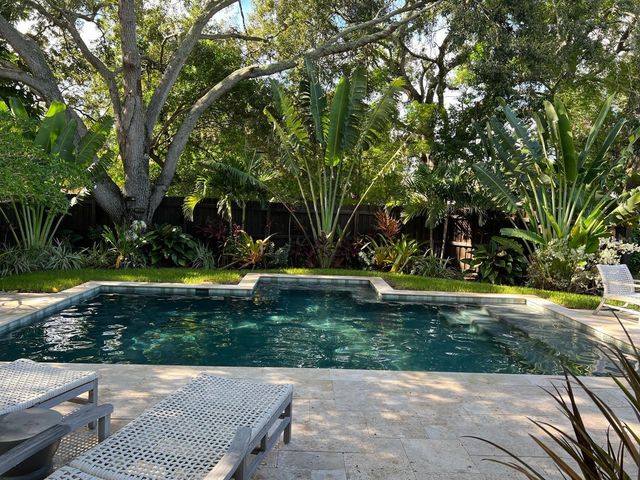 410 35TH AVENUE NE, St Petersburg, FL 33704