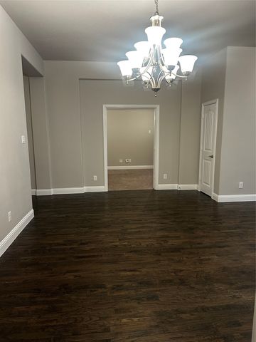 229 Crestlyn Drive, Midlothian, TX 76065