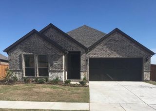 229 Crestlyn Drive, Midlothian, TX 76065