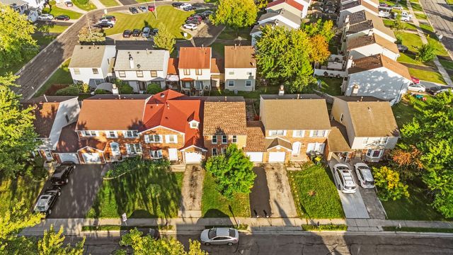 1410 Georgetown Drive, Carol Stream, IL 60188