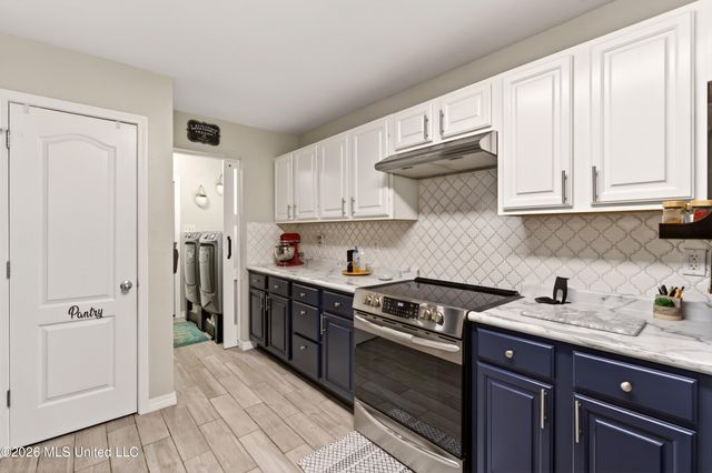 1607 Stillwater Drive, Gautier, MS 39553