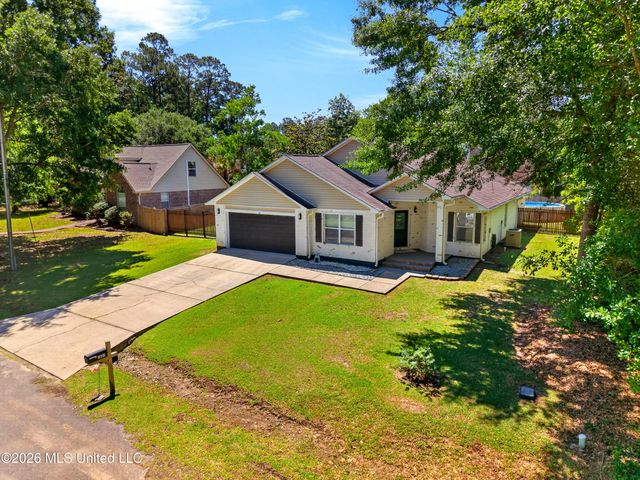 1607 Stillwater Drive, Gautier, MS 39553