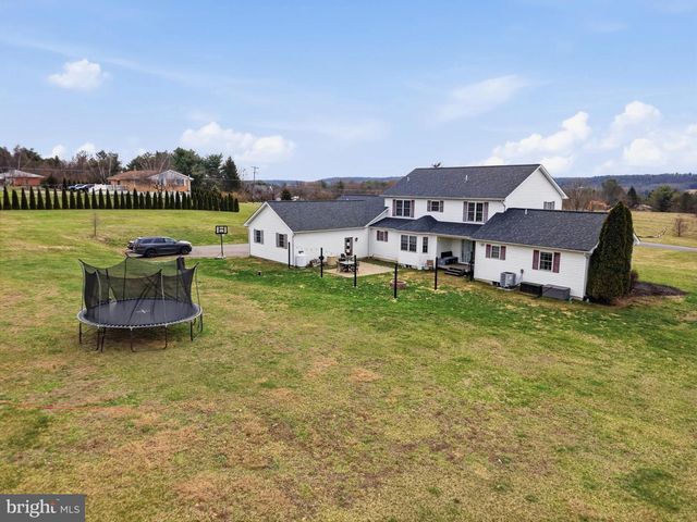 8285 POHOPOCO DR, Kunkletown, PA 18058