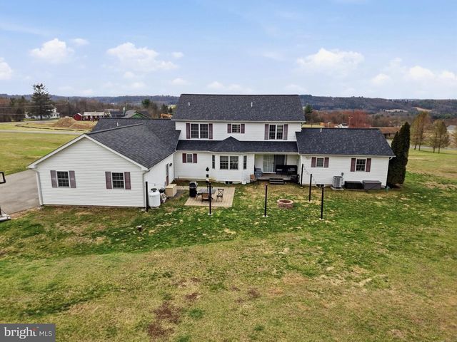 8285 POHOPOCO DR, Kunkletown, PA 18058