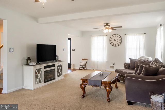 8285 POHOPOCO DR, Kunkletown, PA 18058