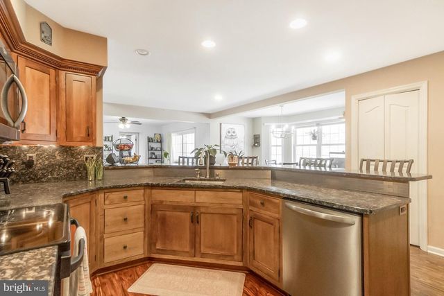 8285 POHOPOCO DR, Kunkletown, PA 18058