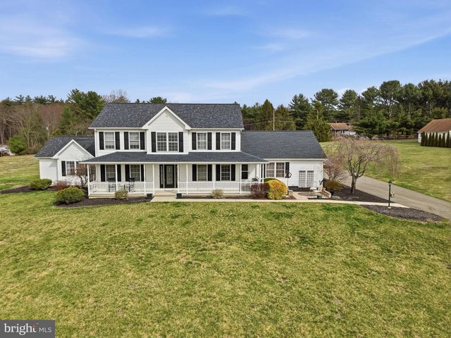 8285 POHOPOCO DR, Kunkletown, PA 18058