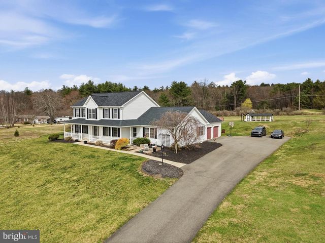 8285 POHOPOCO DR, Kunkletown, PA 18058