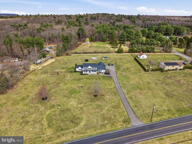 8285 POHOPOCO DR, Kunkletown, PA 18058