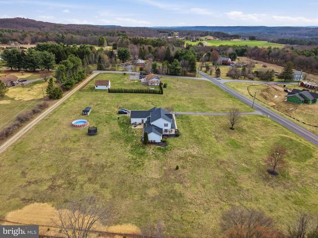 8285 POHOPOCO DR, Kunkletown, PA 18058