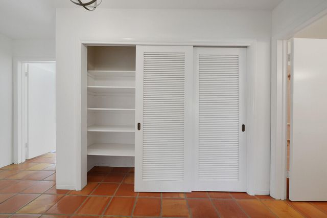 7 SE Paddock Circle, Jupiter, FL 33469