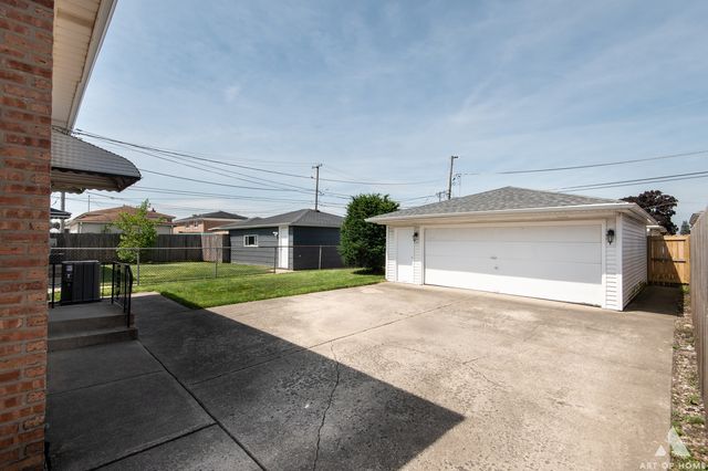 558 Muskegon Avenue, Calumet City, IL 60409