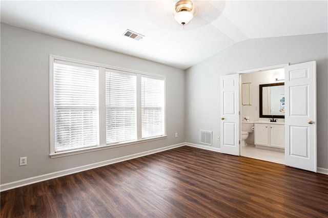 5134 Manerdale SE Drive 3, Atlanta, GA 30339