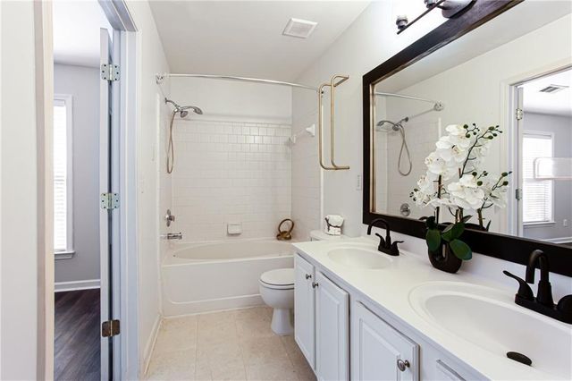 5134 Manerdale SE Drive 3, Atlanta, GA 30339