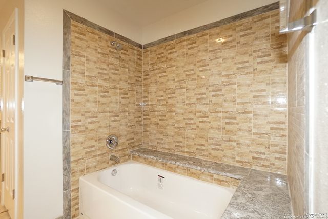 601 Thetford Unit 601, San Antonio, TX 78254