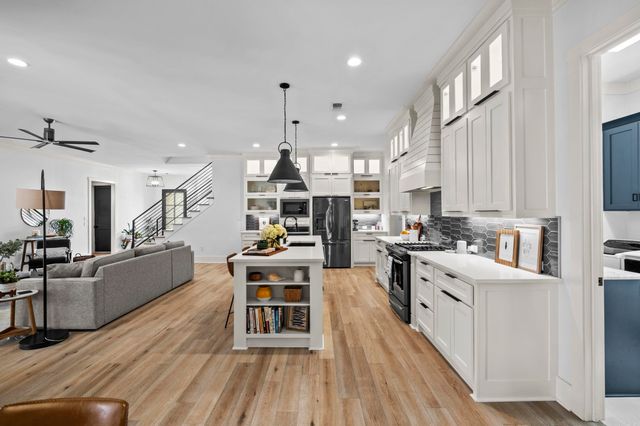 4 Tupelo Court, Little Rock, AR 72223