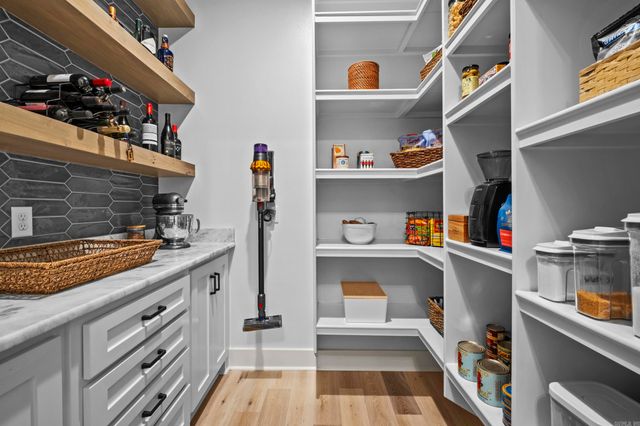 4 Tupelo Court, Little Rock, AR 72223