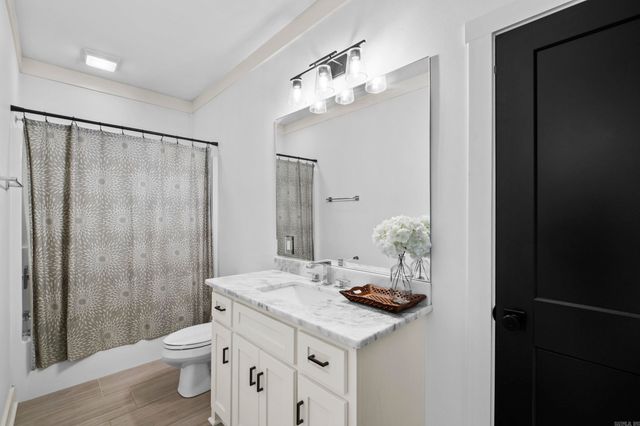 4 Tupelo Court, Little Rock, AR 72223