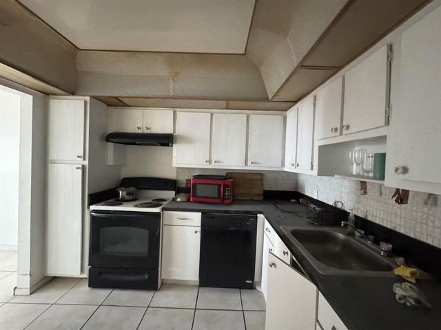 2025 NE 164th Street 601, North Miami Beach, FL 33162
