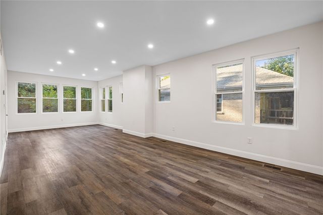 438 N Fairmount 2, Garfield, PA 15206