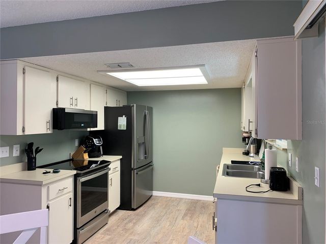 10940 SW 87TH COURT, Ocala, FL 34481