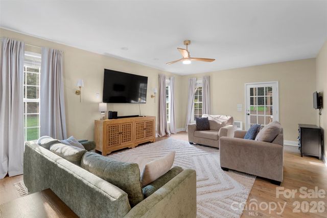 7233 Ridge Road, Lexington, NC 27295
