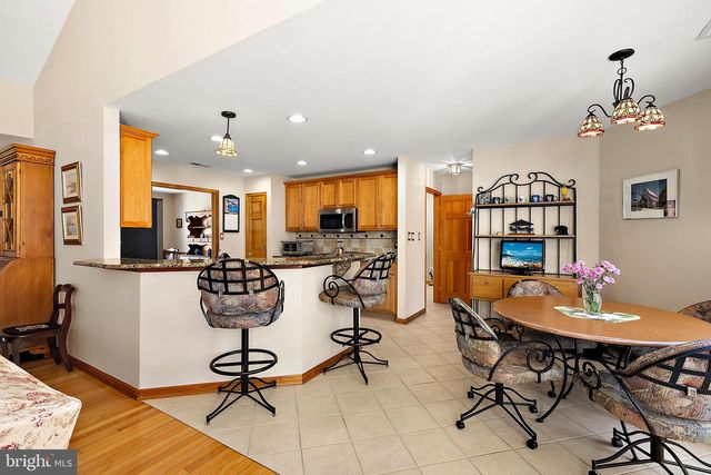 6 GREENS CT, Berlin, MD 21811