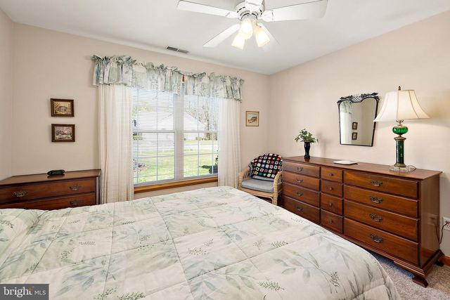 6 GREENS CT, Berlin, MD 21811