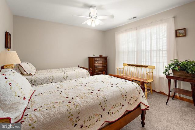 6 GREENS CT, Berlin, MD 21811