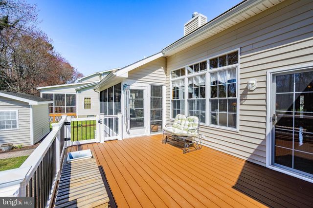 6 GREENS CT, Berlin, MD 21811