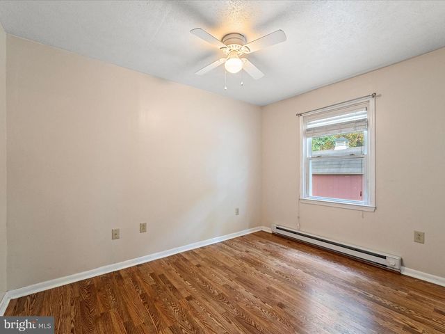 220 CHESTNUT GROVE RD, Winchester, VA 22603