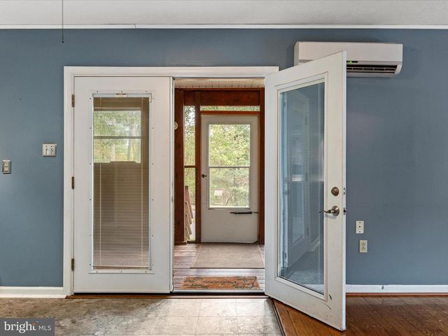 220 CHESTNUT GROVE RD, Winchester, VA 22603