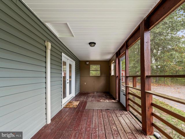 220 CHESTNUT GROVE RD, Winchester, VA 22603