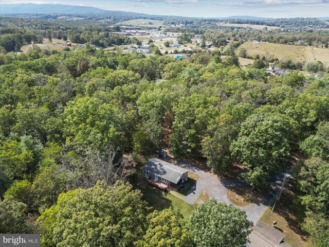 220 CHESTNUT GROVE RD, Winchester, VA 22603