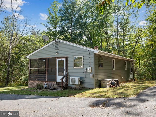 220 CHESTNUT GROVE RD, Winchester, VA 22603