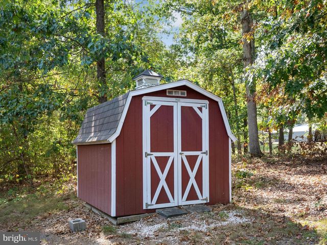 220 CHESTNUT GROVE RD, Winchester, VA 22603