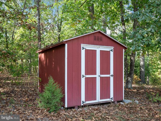 220 CHESTNUT GROVE RD, Winchester, VA 22603