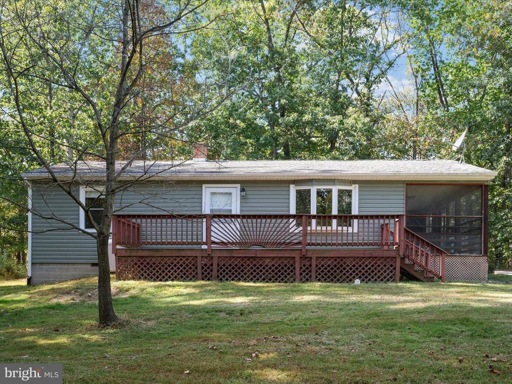 220 CHESTNUT GROVE RD, Winchester, VA 22603