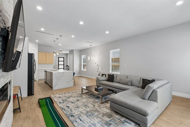 2603 Crossman Avenue, Dallas, TX 75212