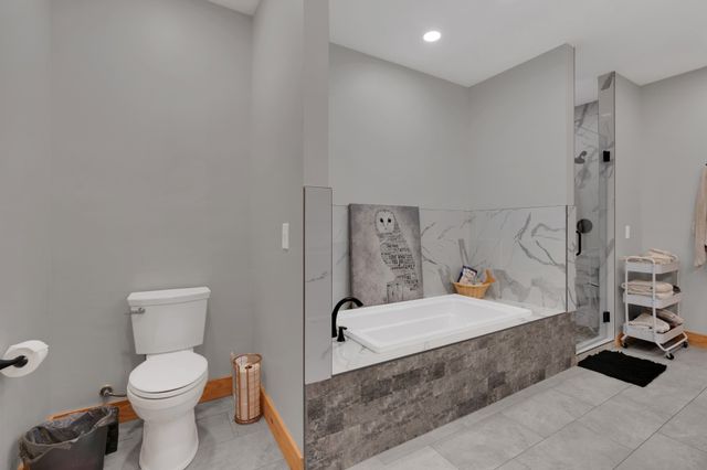 110 Buzzard Roost Rd, Chapel Hill, TN 37034