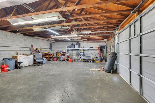 110 Buzzard Roost Rd, Chapel Hill, TN 37034